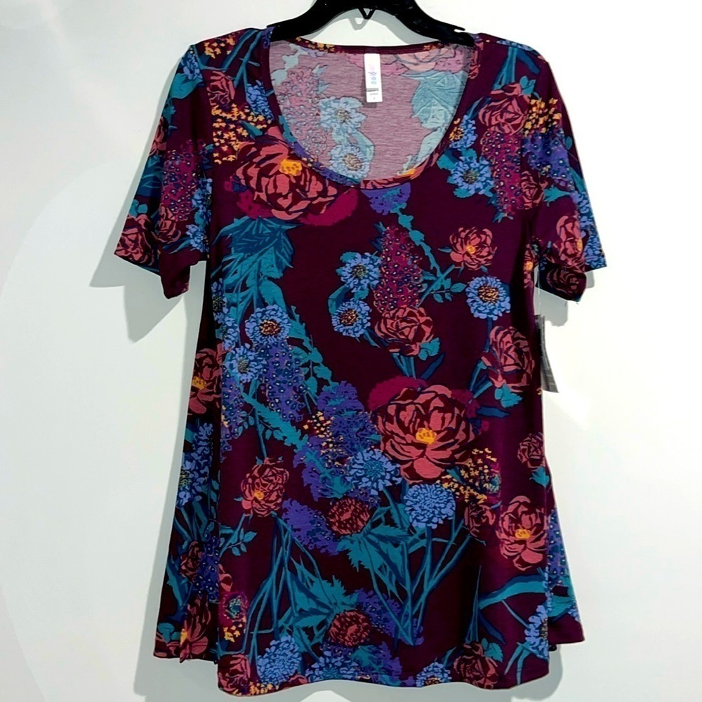 Lularoe purple green yellow floral top. Size small. NWT.